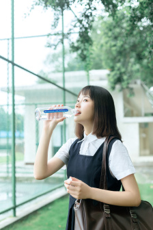 窈窕绅士下载